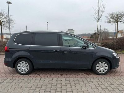 Gebraucht VW Sharan Highline 177 PS (130 kW) 2019 Grau Van / Kleinbus
