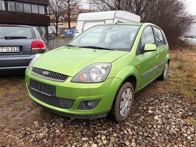 Gebraucht Ford Fiesta 80 PS (58 kW) 2007 Grün Kleinwagen