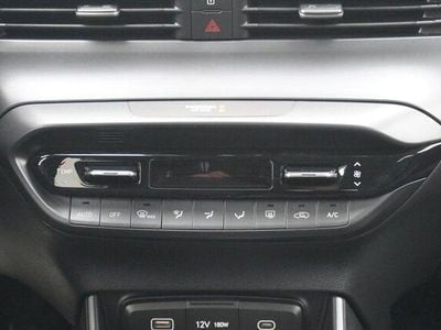 Nuova Hyundai Bayon 101 CV (74 kW) 2025 Verde SUV