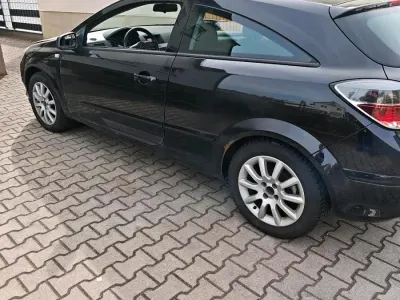 Gebraucht Opel Astra GTC 105 PS (77 kW) 2006 Schwarz Coupé