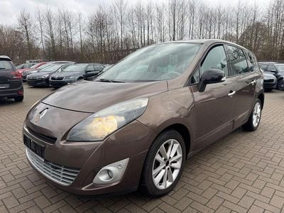 Gebraucht 2011 Renault Scénic III Luxe Van / Kleinbus | 2.990 € (Fairer Preis)
