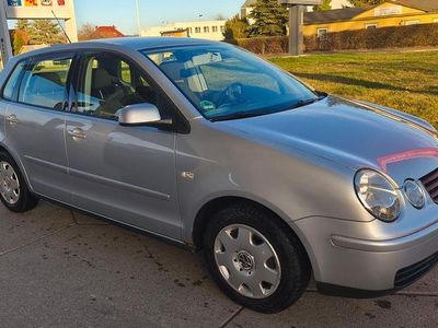 Gebraucht VW Polo 64 PS (47 kW) 2003 Grau Limousine