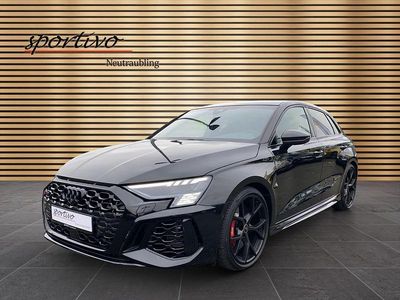 Schwarz Gebraucht 2024 Audi RS3 Design Limousine | 58.900 € (Guter Preis)
