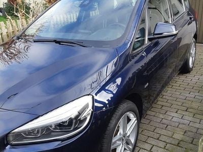 Blau Gebraucht 2018 BMW 218 Active Tourer Sport Line Van / Kleinbus | 14.800 € (Fairer Preis)