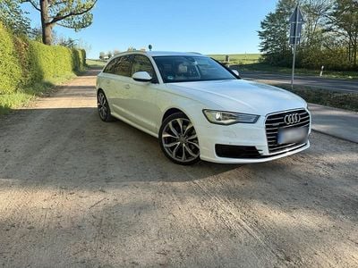 Second-hand Audi A6 Comfort 272 CP (200 kW) 2015 Alb Break
