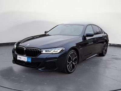 Gebraucht BMW 545e M Sport 286 PS (210 kW) 2022 Blau Limousine