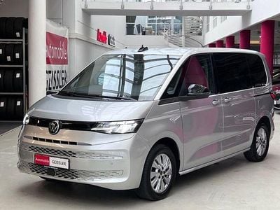 Gebraucht VW Multivan 150 PS (110 kW) 2023 Reflexsilber Van