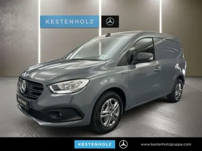 Gebraucht Mercedes eCitan 89 kW (122 PS) 2025 Grau Van / Kleinbus