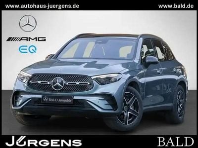 Gebraucht Mercedes GLC300 AMG 269 PS (197 kW) 2024 Silber metalliclack verdesilbe SUV