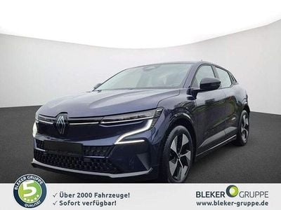 Gebraucht Renault Mégane IV Equilibre 96 kW (131 PS) 2022 Blau Limousine