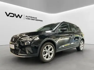 Begagnad Seat Arona FR 150 HK (110 kW) 2023 Svart SUV
