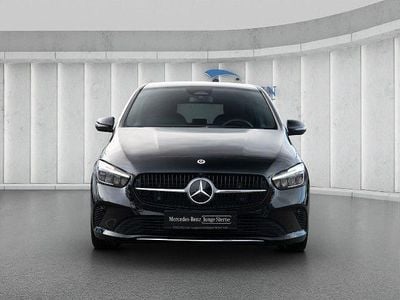 Gebraucht Mercedes B200 Advanced 150 PS (110 kW) 2024 Lack kosmosschwarz Van / Kleinbus