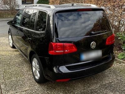 Gebraucht VW Touran Match 140 PS (102 kW) 2012 Schwarz Van / Kleinbus