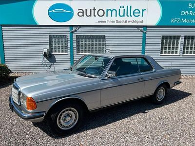 Silber Gebraucht 1978 Mercedes 230 Coupé | 21.000 €