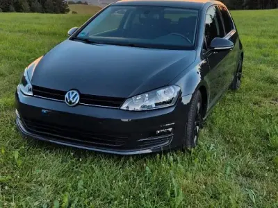 Gebraucht VW Golf VII Comfortline 105 PS (77 kW) 2013 Andere farben Limousine