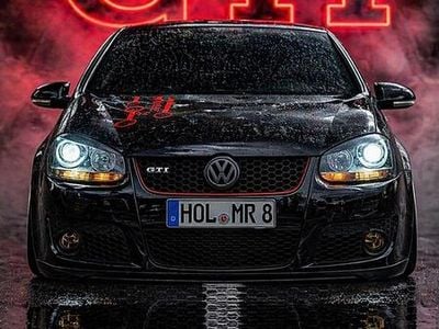 Second-hand VW Golf GTI 200 CP (147 kW) 2007 Negru Coupe