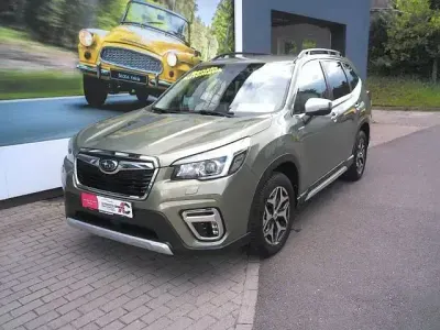 Gebraucht Subaru Forester 150 PS (110 kW) 2020 Grün SUV