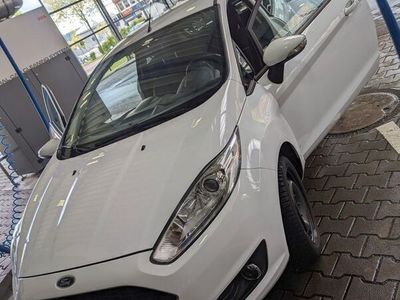 gebraucht Ford Fiesta 1,0 EcoBoost 74kW S/S Celebration Cel...