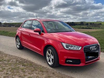 Gebraucht Audi A1 Sportback Sport 125 PS (91 kW) 2016 Rot Kleinwagen