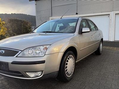 Gebraucht Ford Mondeo 145 PS (106 kW) 2004 Andere farben Limousine