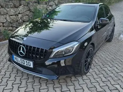 Gebraucht Mercedes A160 102 PS (75 kW) 2016 Schwarz Kleinwagen