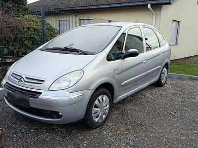 Silber Gebraucht 2005 Citroën Xsara Picasso Van / Kleinbus | 2.790 € (Etwas zu teuer)