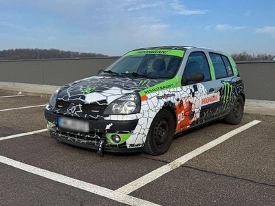 Gebraucht Renault Clio II 75 PS (55 kW) 2003 Silber Limousine