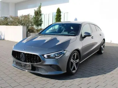 Gebraucht Mercedes CLA220 190 PS (139 kW) 2019 Mountaingrau Limousine