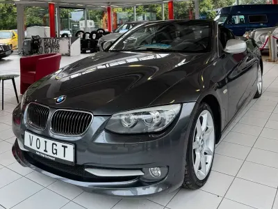 Gebraucht BMW 325 Cabriolet Comfort Edition 204 PS (150 kW) 2013 Grau Cabrio