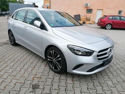 Mercedes B200