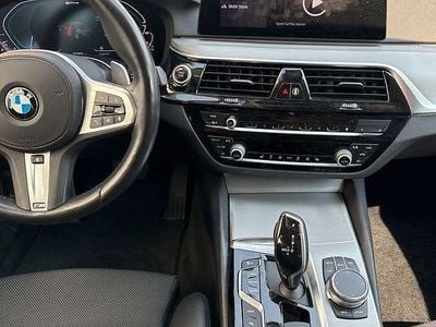 BMW 530e