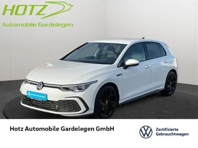 Używany VW Golf VIII GTD 200 KM (147 kW) 2022 Biały Sedan/Limuzyna