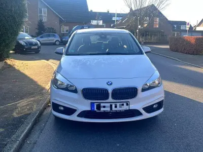 Brugt BMW 225 Active Tourer iPerformance 224 HK (164 kW) 2017 Sort MPV