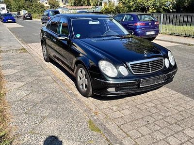 Mercedes E240
