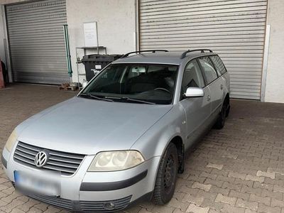 Silber Gebraucht 2001 VW Passat Kombi | 1.950 € (Fairer Preis)