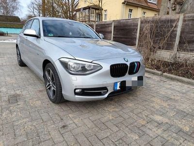 Gebraucht BMW 118 Sport Line 143 PS (105 kW) 2012 Silber Kleinwagen