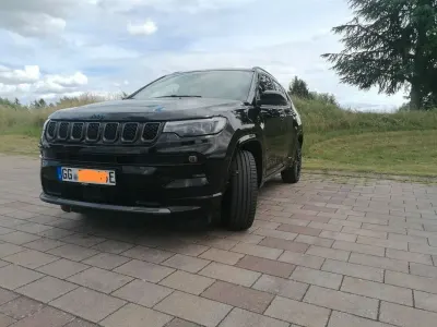 Gebraucht Jeep Compass 241 PS (177 kW) 2023 Schwarz SUV