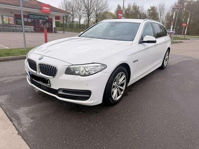 Gebraucht BMW 520 190 PS (139 kW) 2015 Weiß Kombi