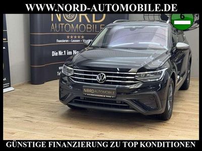 Deep black perleffek (metallic) Gebraucht 2022 VW Tiguan Allspace Life SUV | 27.900 € (Fairer Preis)