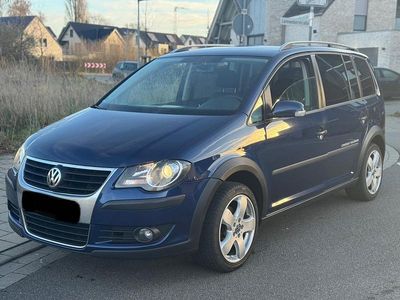 VW Touran Cross