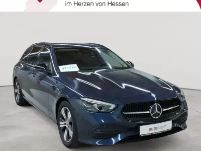 Gebraucht Mercedes C180 170 PS (125 kW) 2023 Blau Limousine