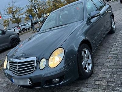 Mercedes E280