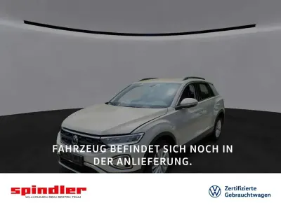 Gebraucht VW T-Roc Life 150 PS (110 kW) 2024 Grau SUV