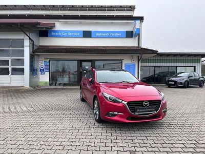 Gebraucht Mazda 3 Signature 120 PS (88 kW) 2018 Rot Limousine