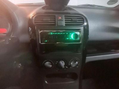 Usata Opel Agila 65 CV (47 kW) 2009 Rosso Utilitaria