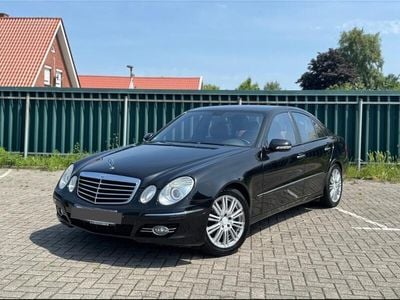 Mercedes E320
