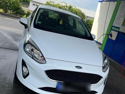 Gebraucht Ford Fiesta 72 PS (52 kW) 2019 Weiß Kleinwagen