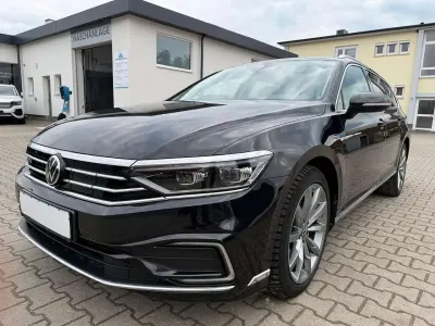 Gebraucht VW Passat 239 PS (175 kW) 2020 Mangangrau metallic Kombi