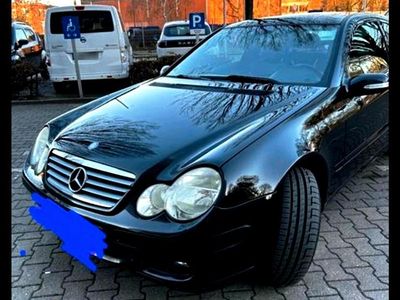 Usado Mercedes CL220 150 HP (110 kW) 2006 Preto Coupé