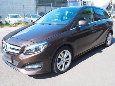 Mercedes B200